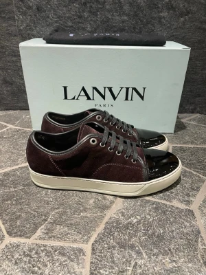 Lanvin skor  - Hej, säljer nu dessa svin snygga lanvin skor! Begränsat antal dustbag. Hör av dig vid frågor. 