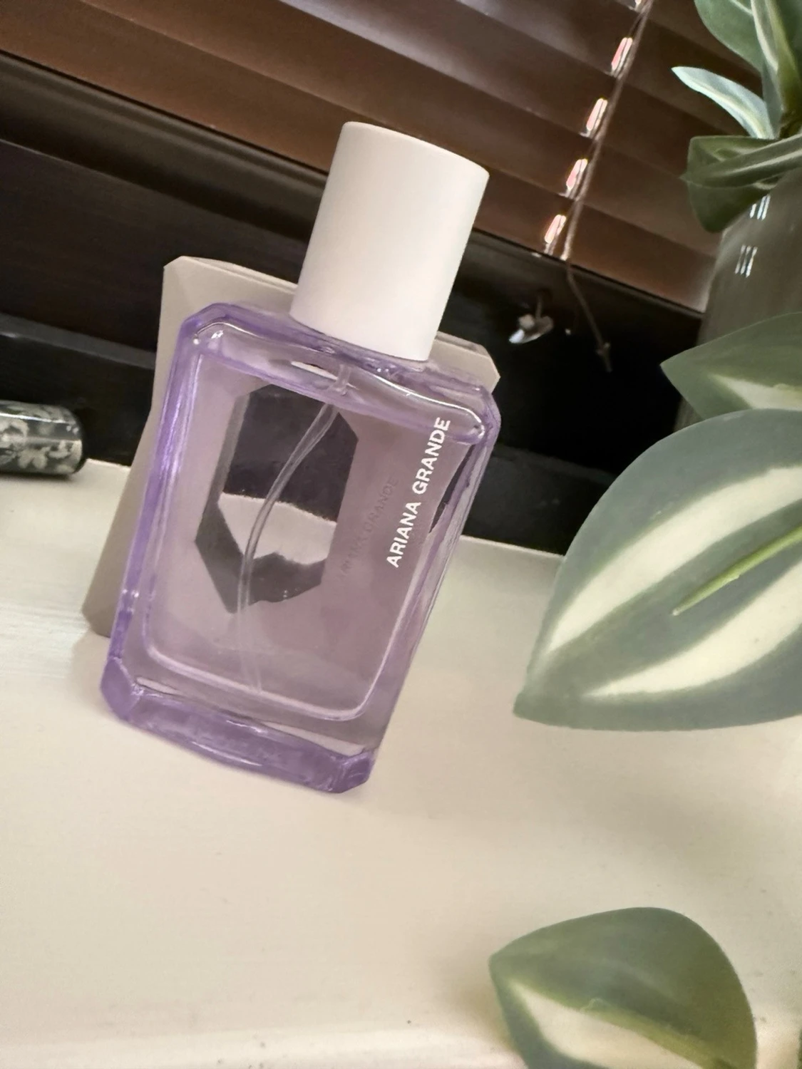 Ariana Grande God is a woman - 1