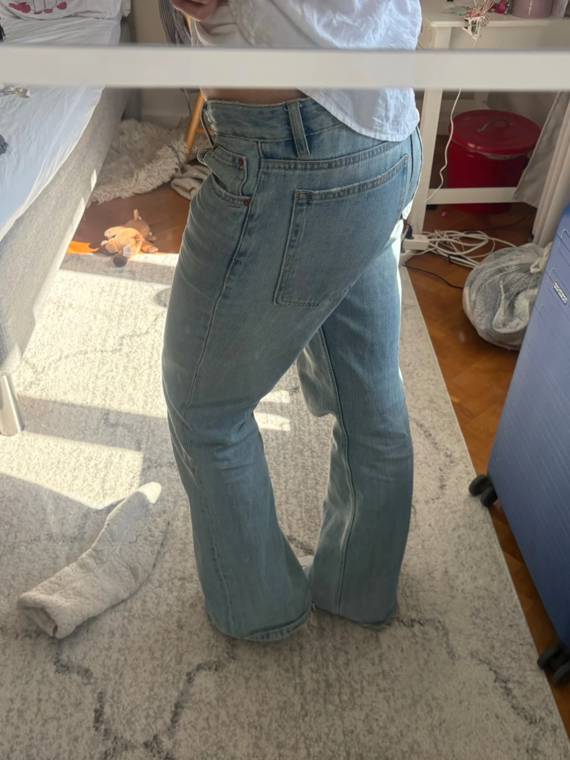 Ljusblå bootcut jeans - 1