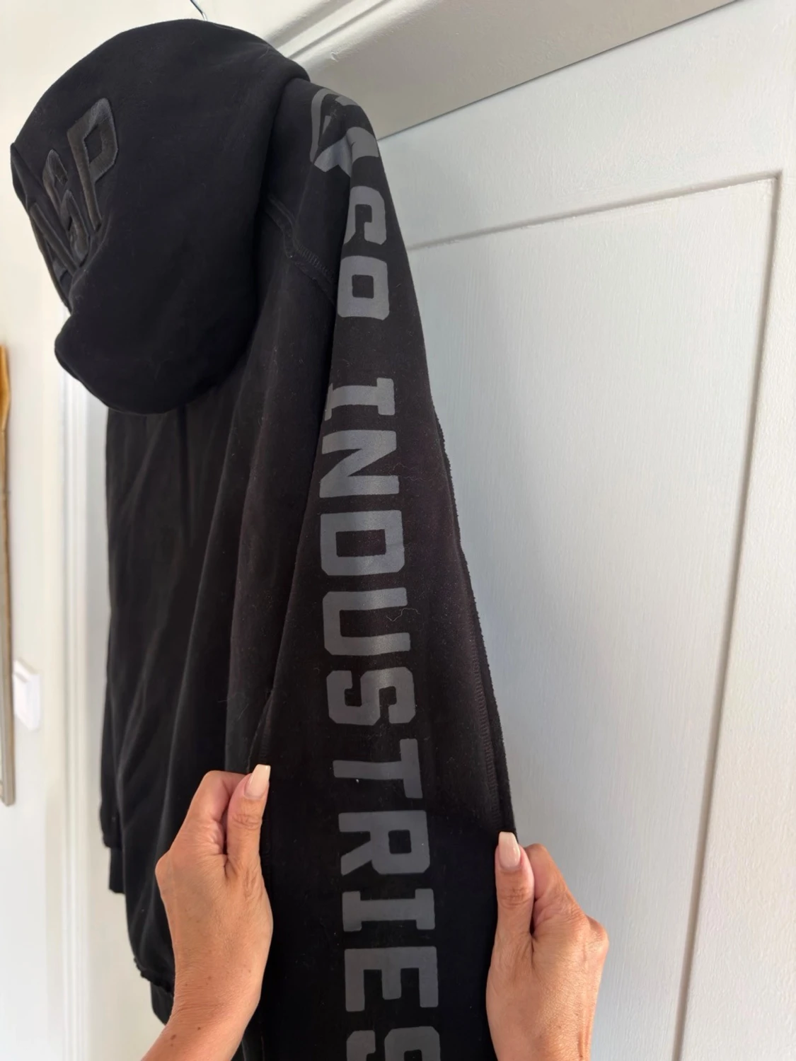 Svart zip hoodie från gasp - 3