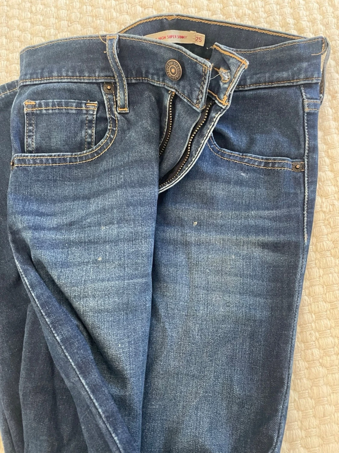 Mörkblå Levi's jeans med rak passform - 2