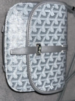 Grå Väska - Grå ZARA väska