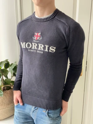 Morris tröja - Morris tröja, Inga defekter! Modellen i bilderna är 180 cm 75 kg och bär Storlek S , Kom med frågor! 🌟 (Kan gå ned i pris vid köp av paket 😉) 