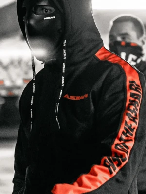 Askari Zip - Helt slut såld kommer troligtvis inte tillbaks. Snygg, bra passform