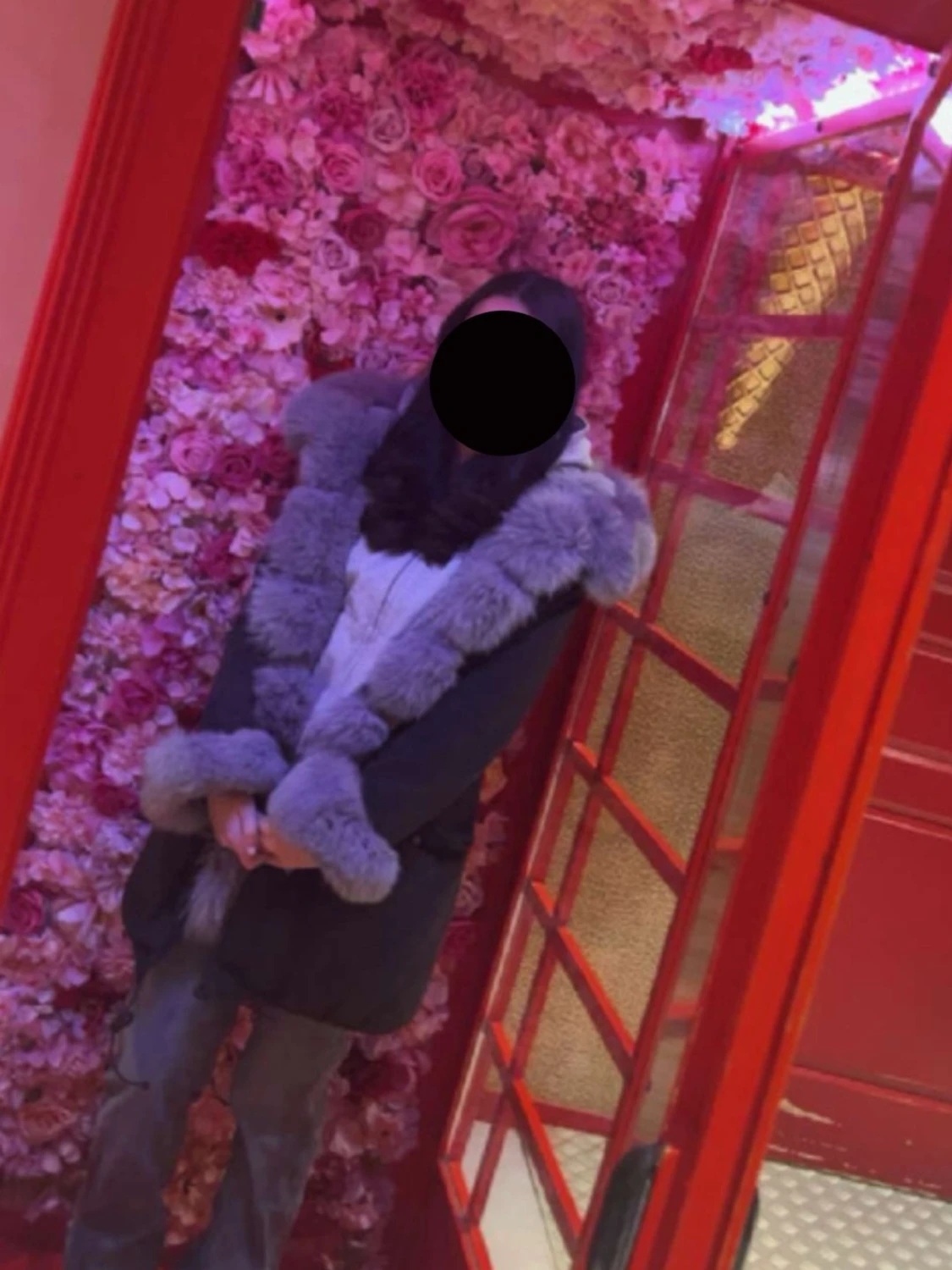 Svart vinterjacka med äkta grå päls