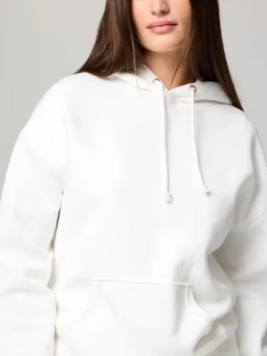 Vit hoodie bikbok - Vit hoodie från bikbok tjock och mysig mjuk. Aldrig använd jättebra skick!!❤️ den säljs inte längre