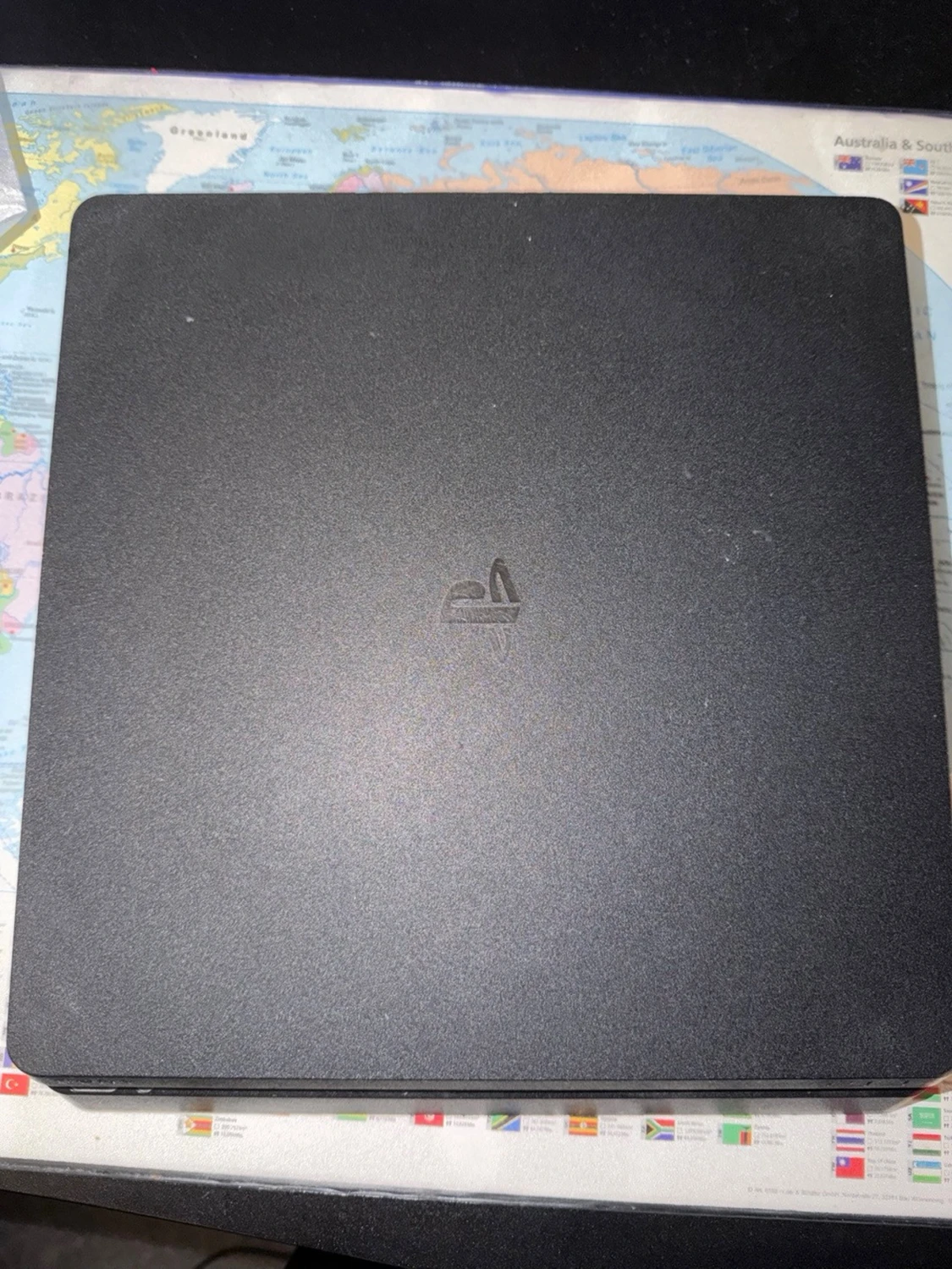 Sony PlayStation 4 Slim konsol
