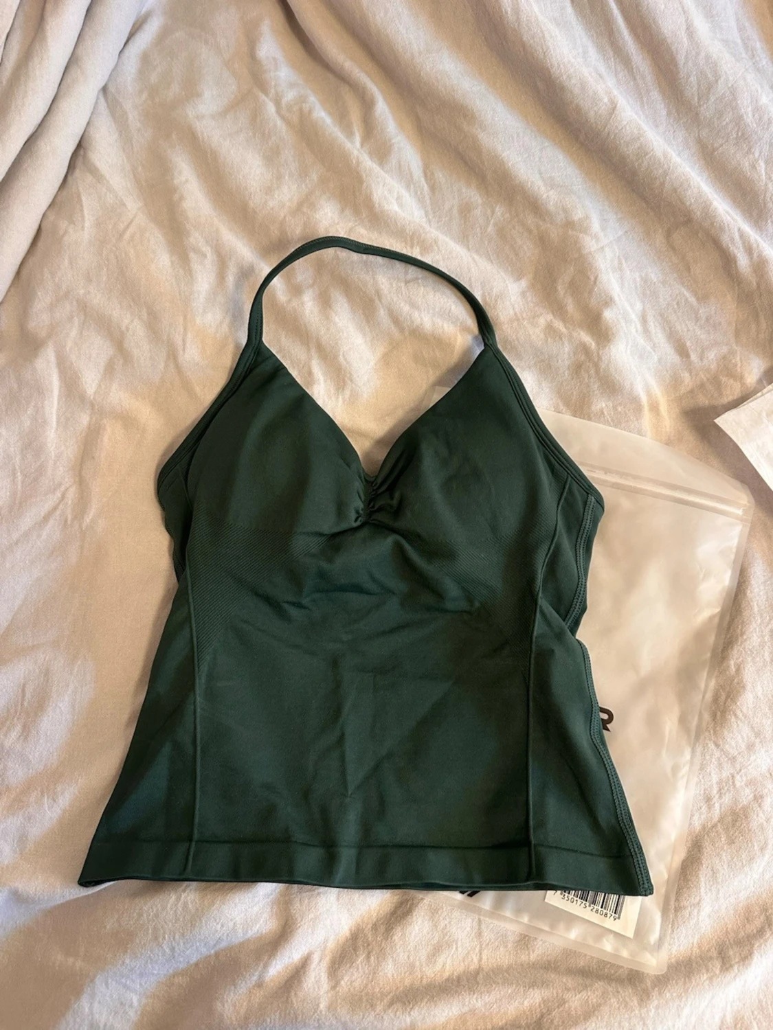 Mörkgrön halterneck topp från Relode - 2