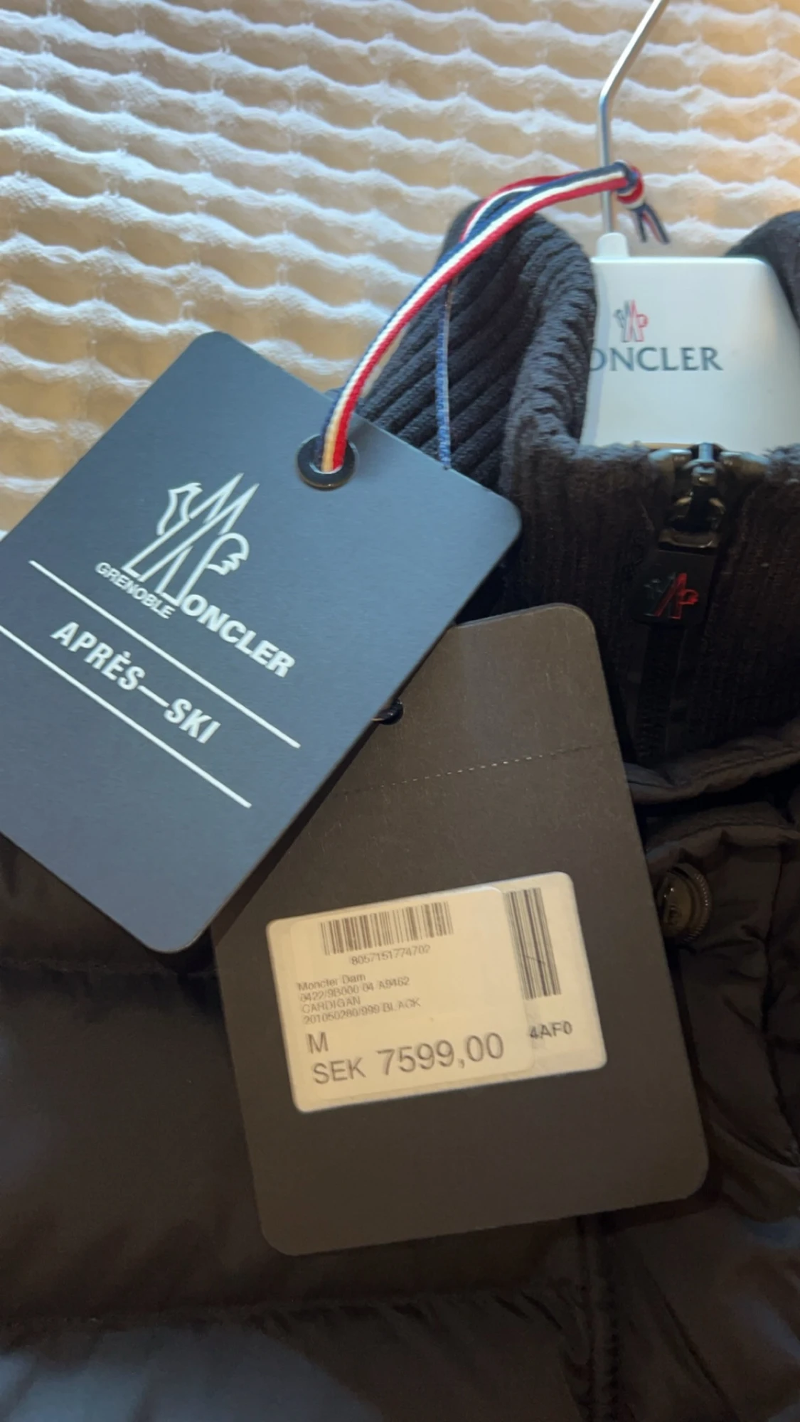 Svart dunväst från Moncler Grenoble - 1