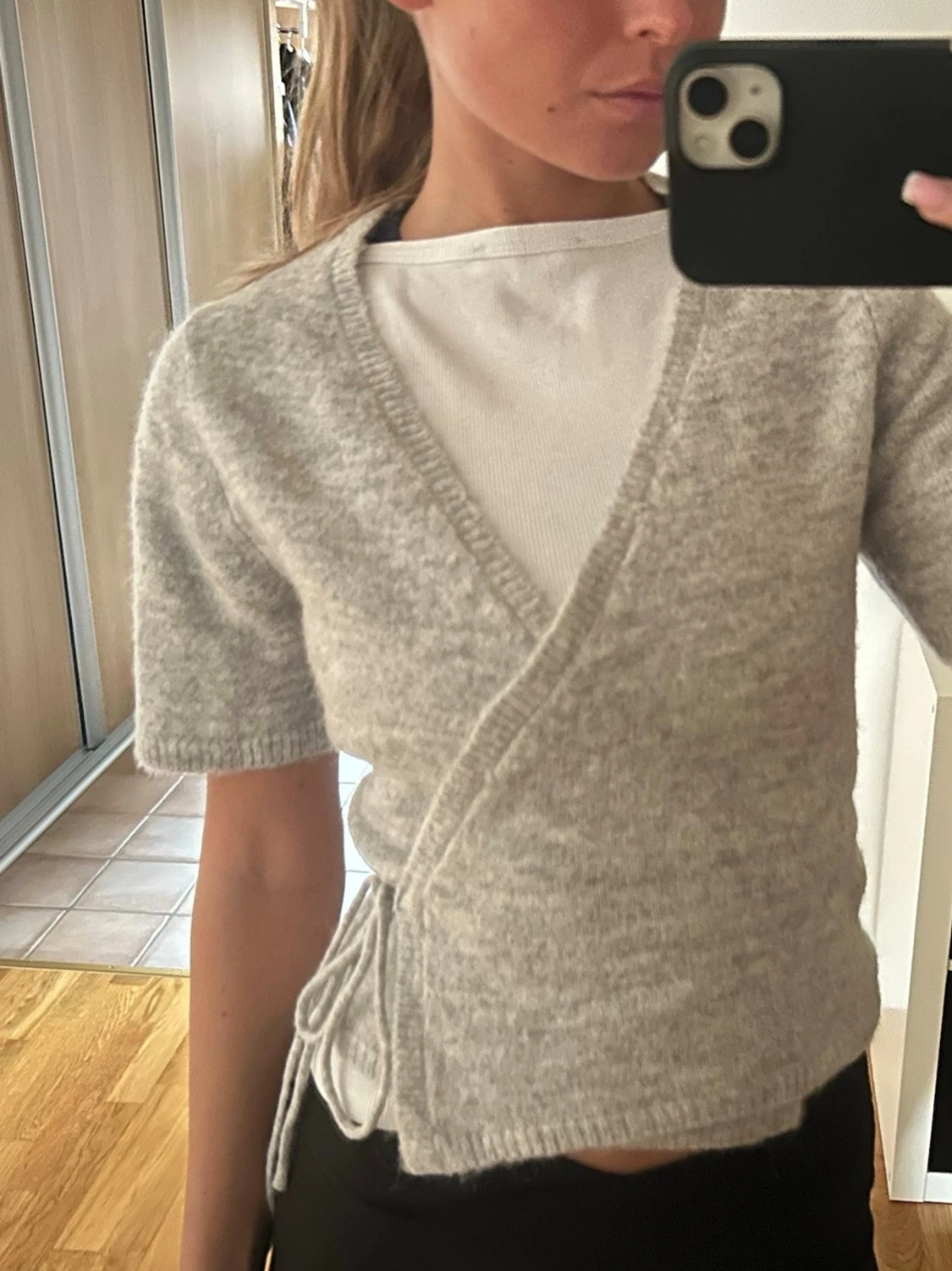 Ljusgrå omlottkofta - 1