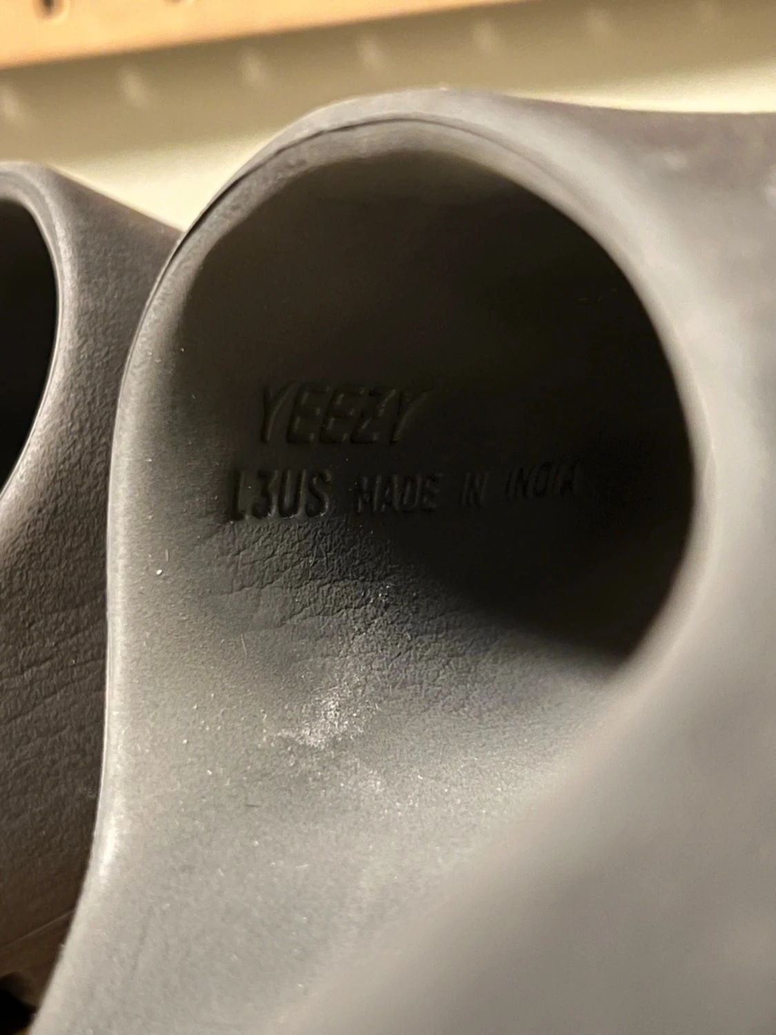 Yeezy slides - 4