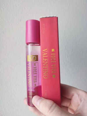 Valentino Voce Viva - Valentino Voce Viva Perfume. 33ml bottle. New! A great all year around fragrance.