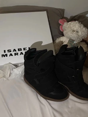 Isabel marant skor (BUD!)  - Köpt på Vestiaire och har aldrig använt de för att de är för små