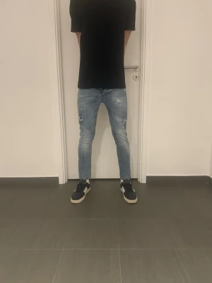Dondup jeans - Säljer nu dessa feta Dondup jeans, skriv för fler bilder/frågor😊