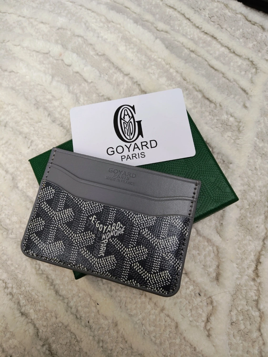 Grå kortfodral från Goy4ard 