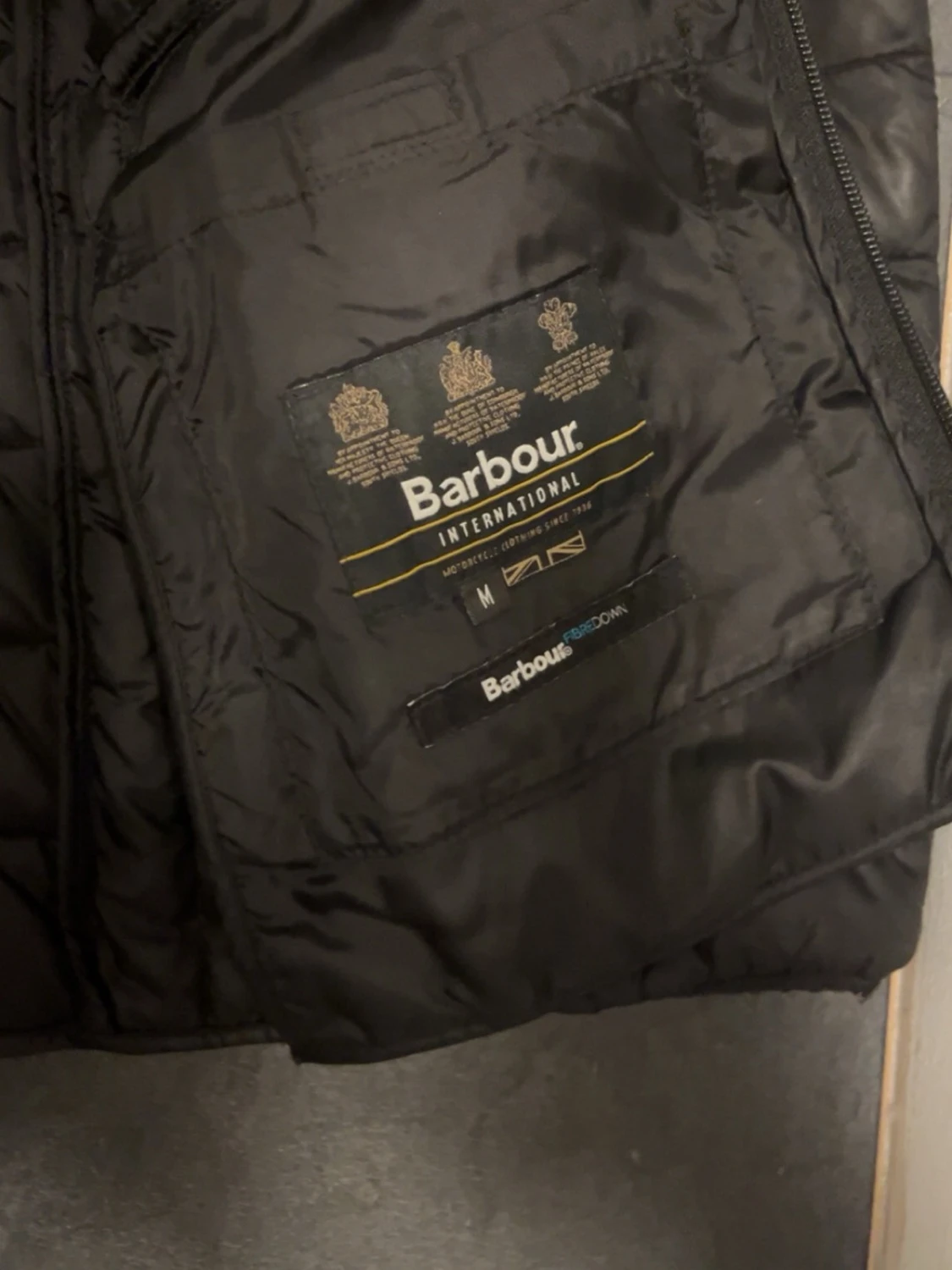Svart quiltad pufferjacka Barbour SKRIV INNAN KÖP! - 5