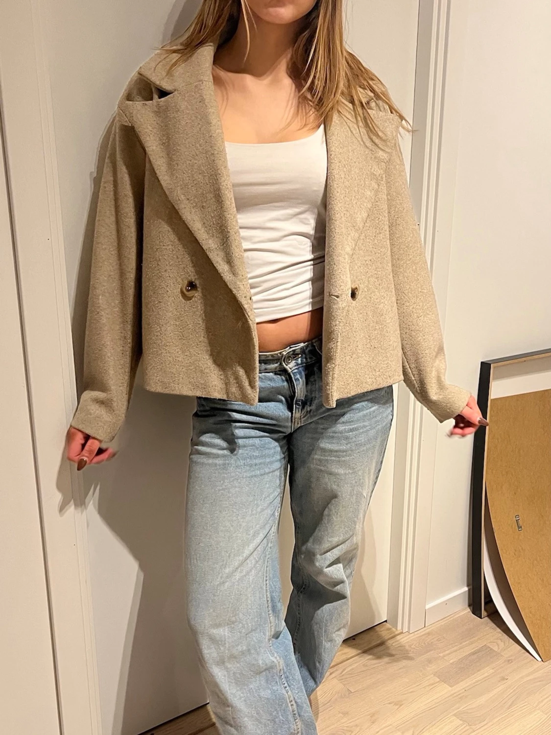 Beige croppad kavajjacka