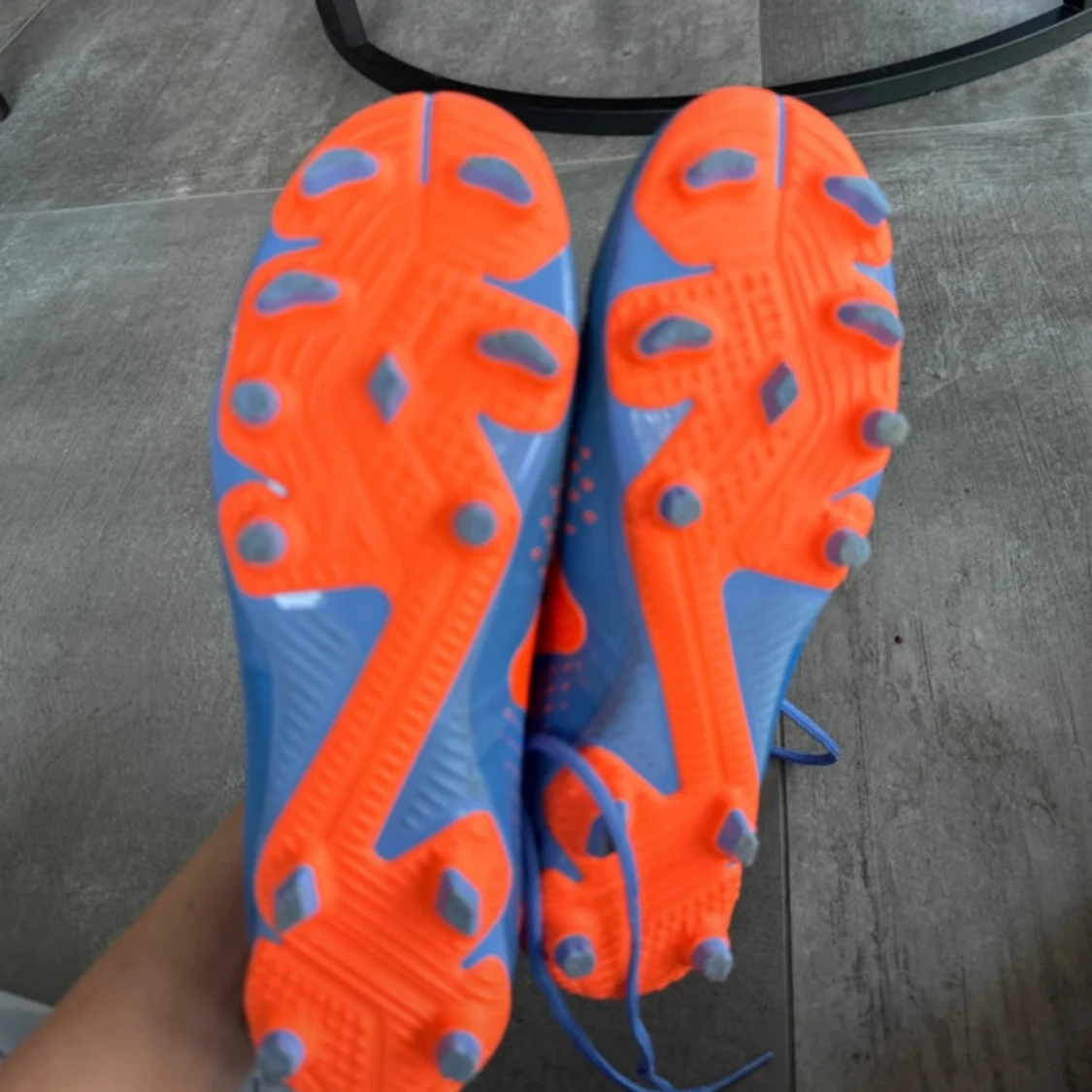 PUMA, fotbollsskor  - 91