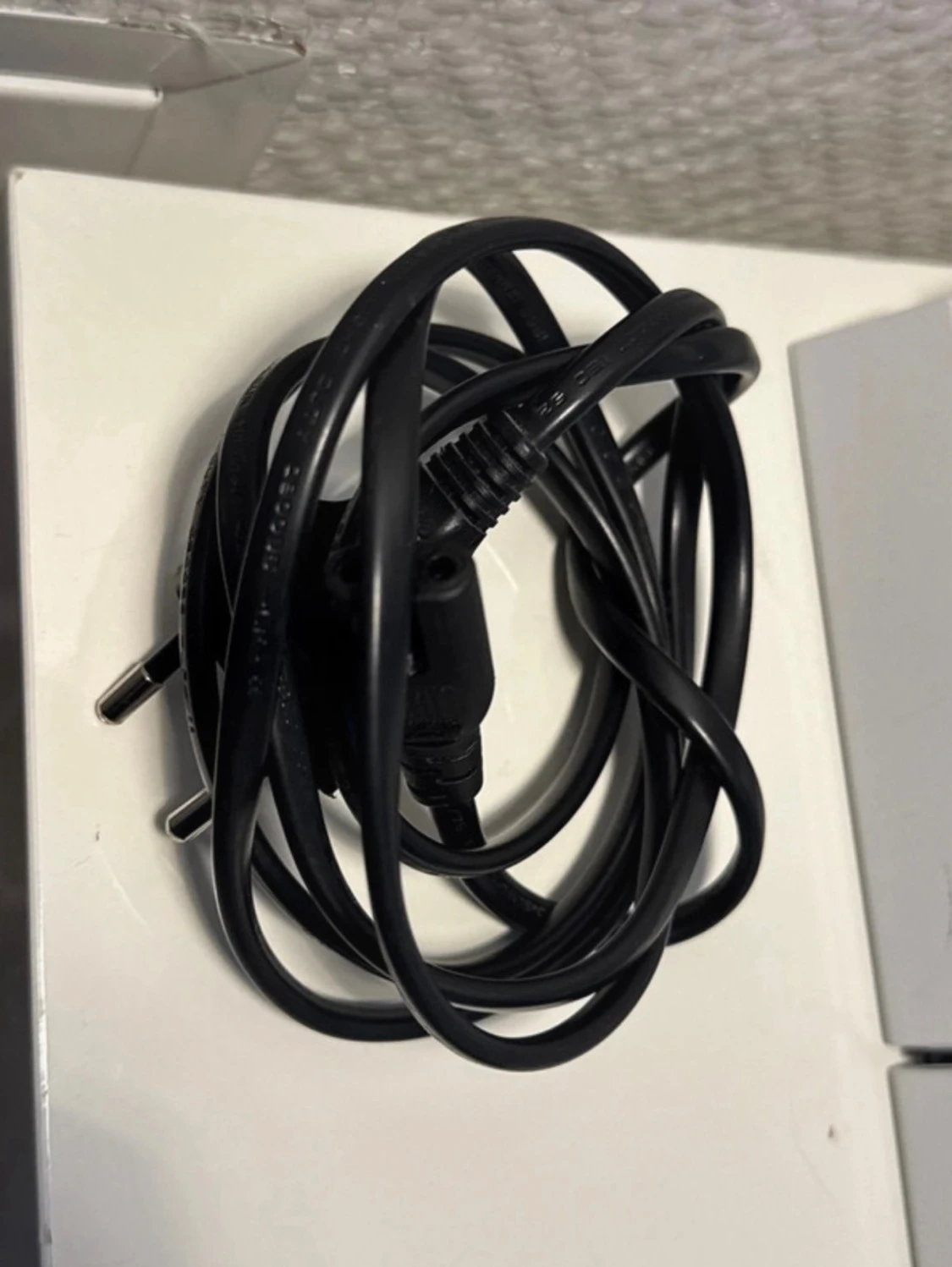 Ps4 + Tillbehör  - 4