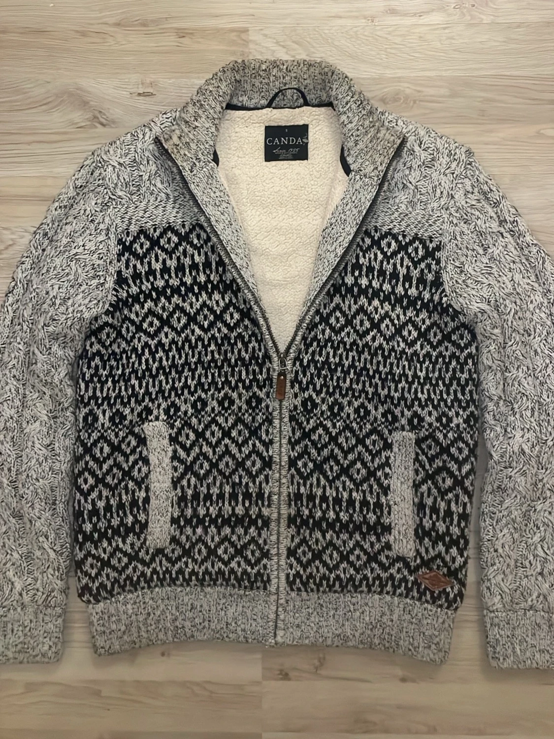 Fodrad stickad cardigan