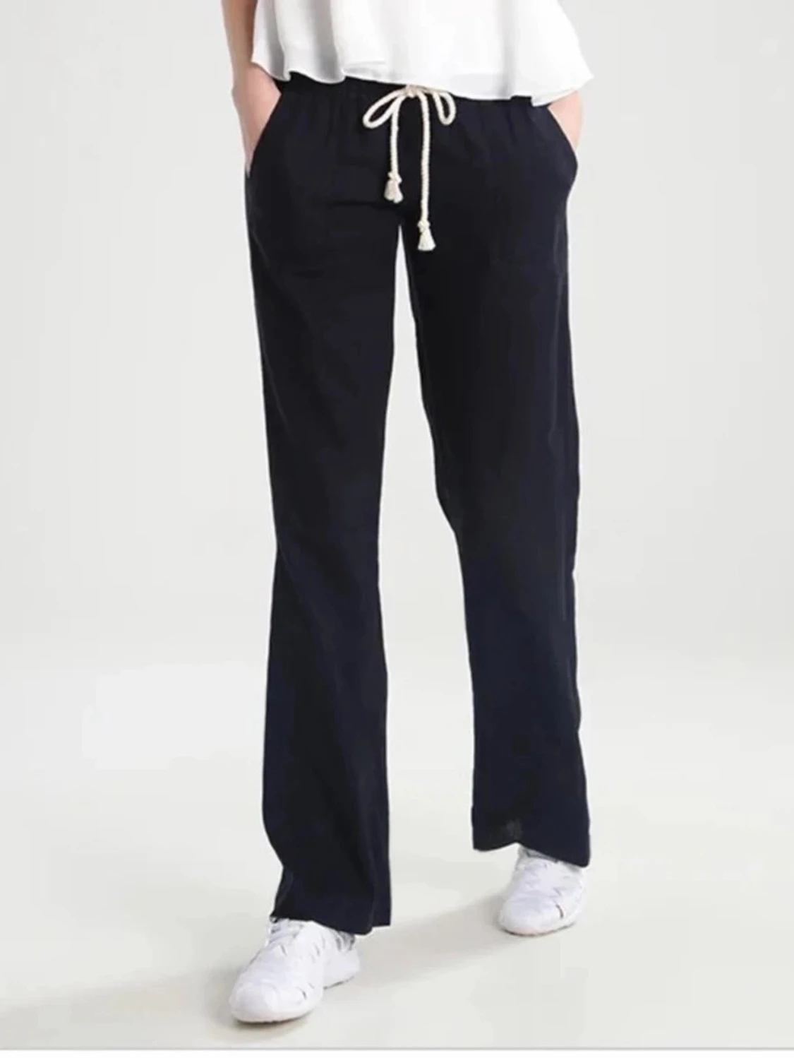 Svarta linnebyxor med dragsko