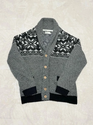 Pier one kofta - Blå/vit pier one kofta, bra skick, Sitter som en Medium