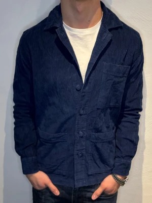 Manchester Overshirt  - Strl - S | Skick - 9/10 | Nypris - ca 1500kr | Vid minsta lila fundering är det bara att höra av sig!