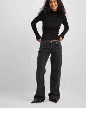 Jeans NAKD - Jeans från NAKD i mörkgrå. Superbra skick!