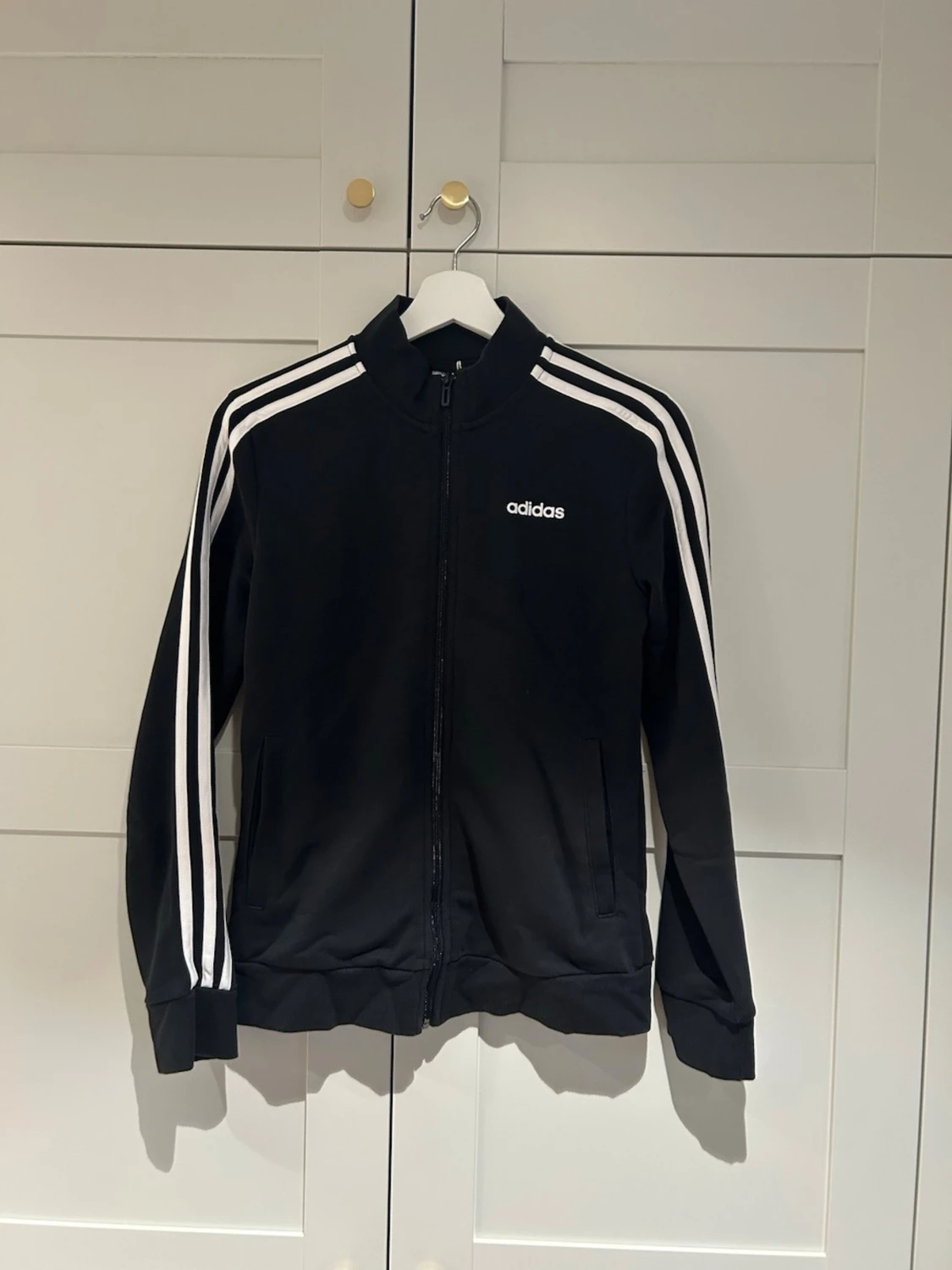 Svart Adidas tröja 