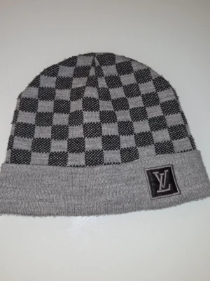 LLV MÖSSA - LLV hat no size.