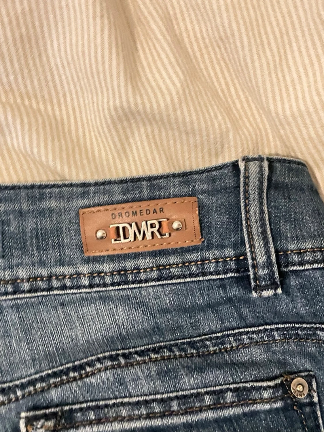 Blå bootcut jeans med låg midja - 4