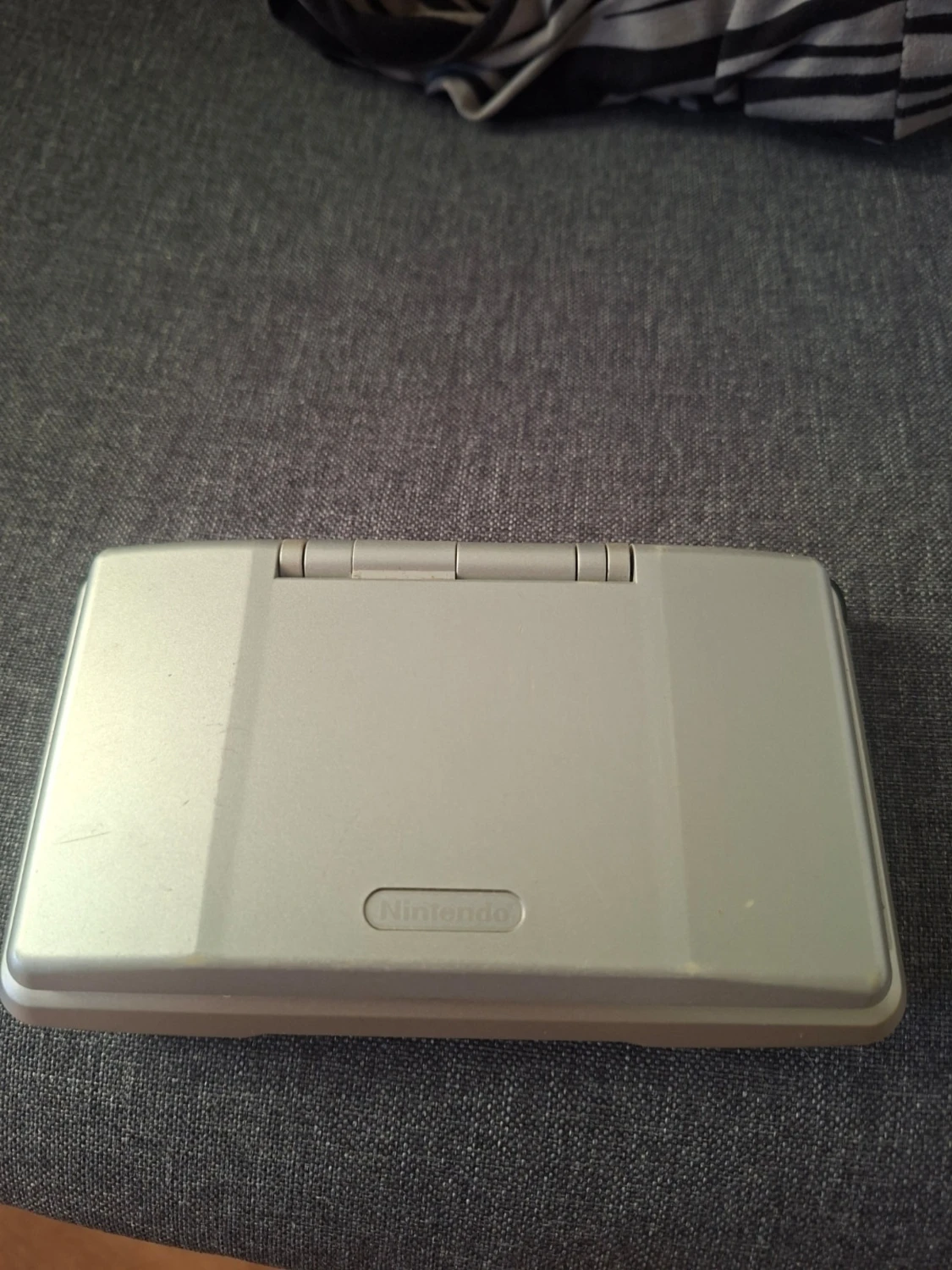 Nintendo DS silver bärbar spelkonsol - 1
