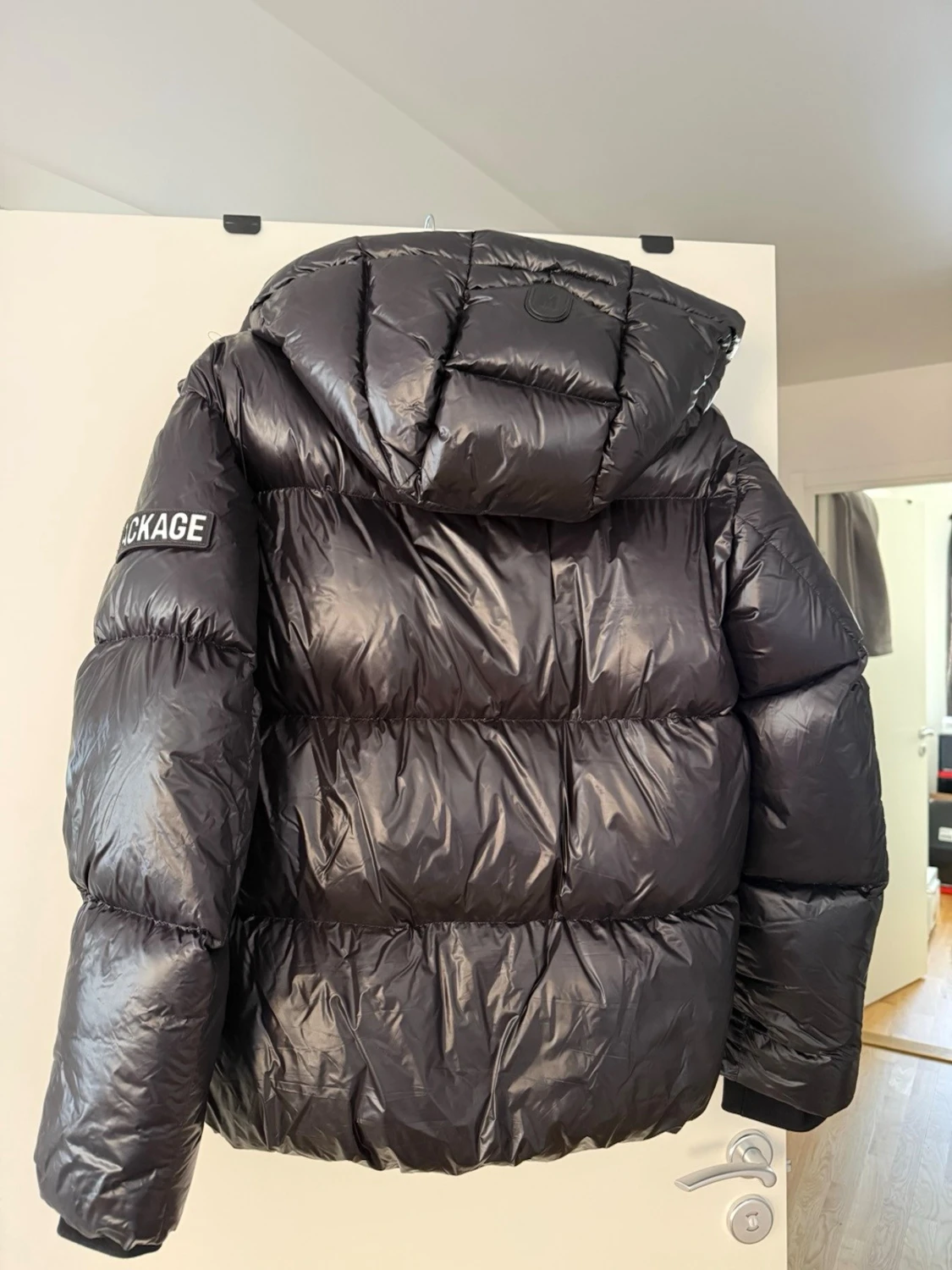 Svart pufferjacka från Mackage - 1