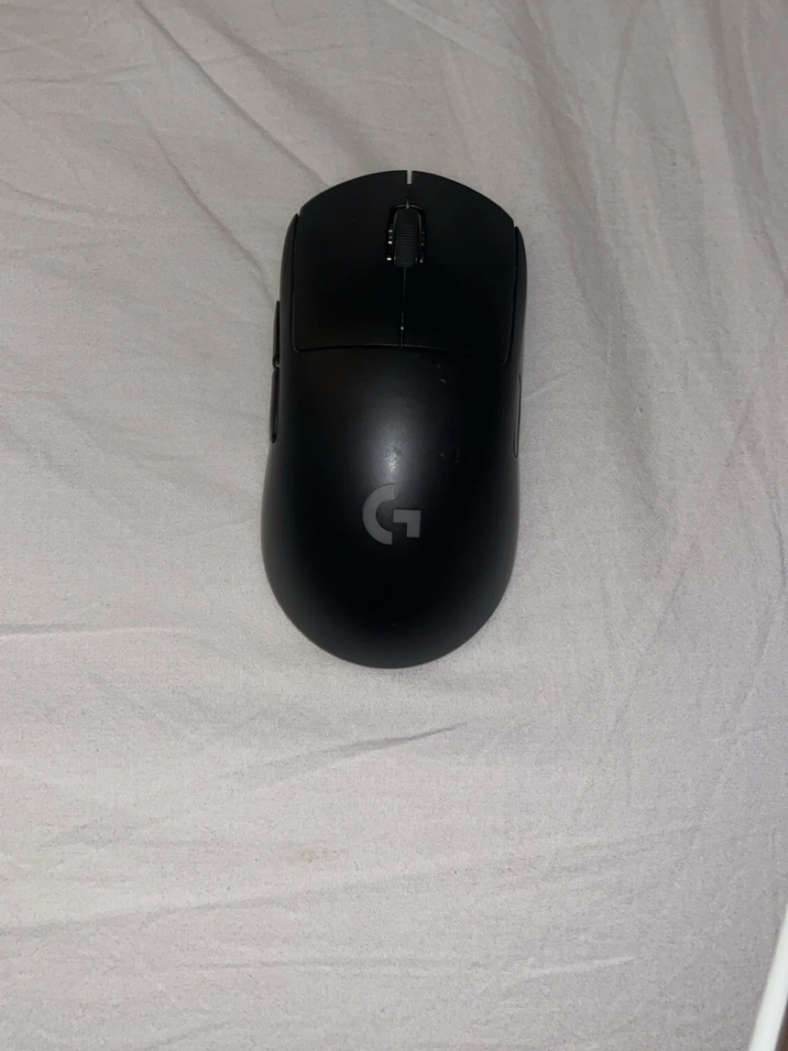 Svart Logitech gamingmus