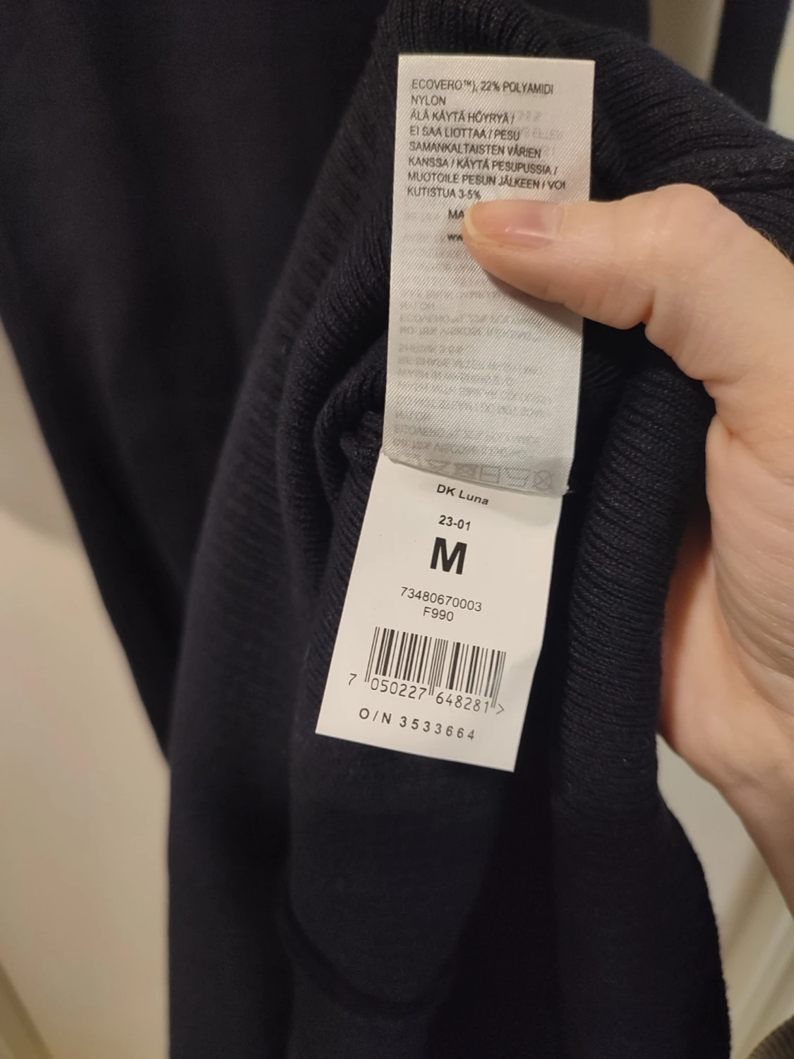 Svart stickad klänning storlek M - 6
