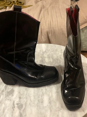 H&M Trend skinnboots strl 41 - Använda i fint skick! 