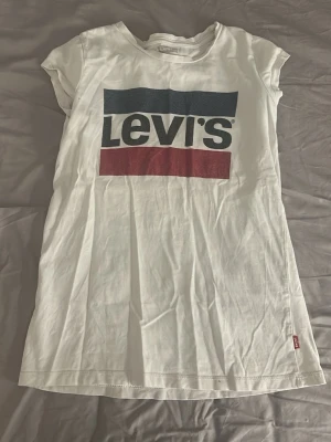 Levis t shirt - Levis 