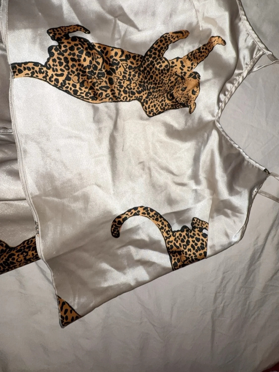  pyjamas med leopardmönster - 1