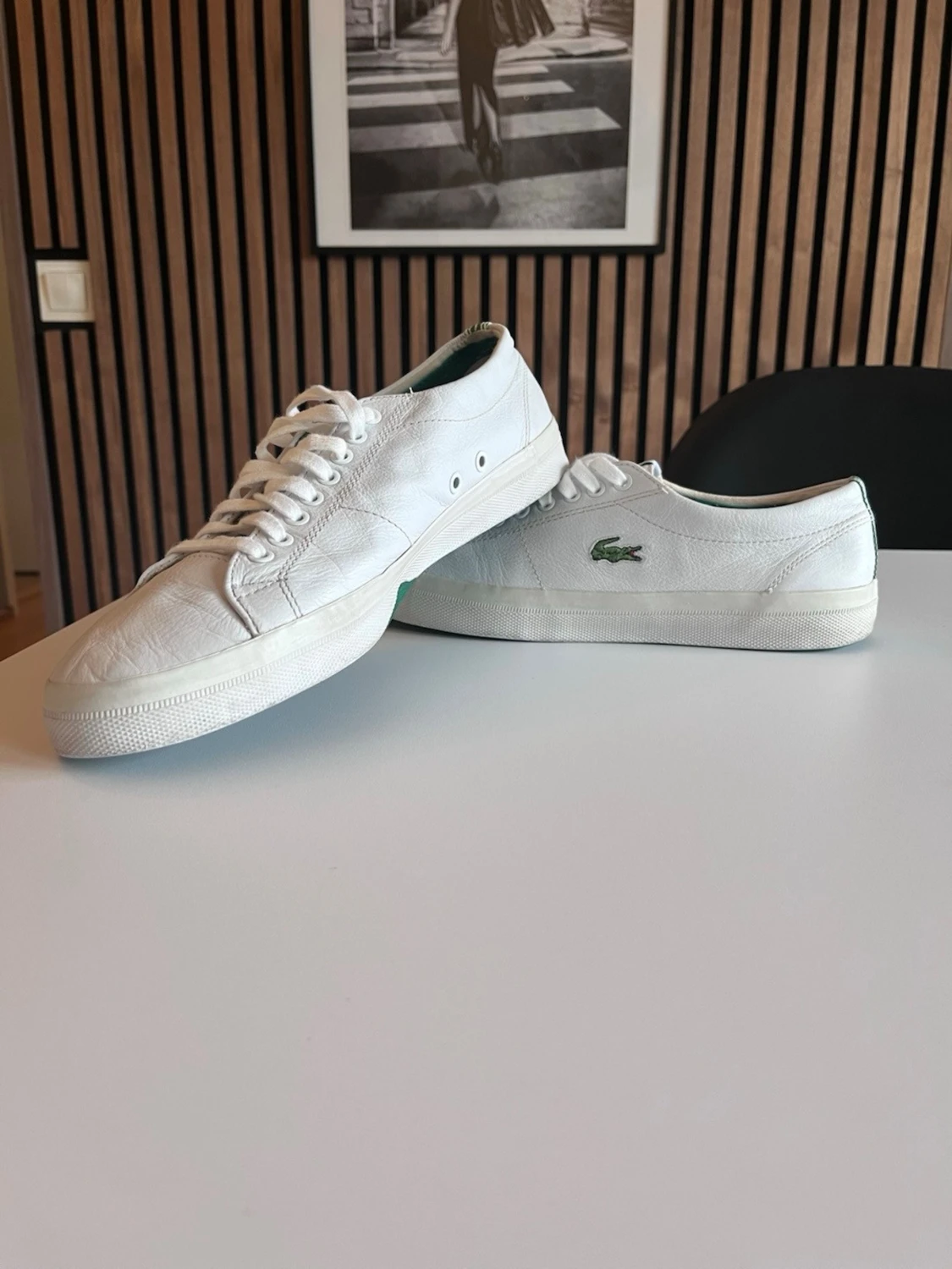 Vita sneakers från Lacoste