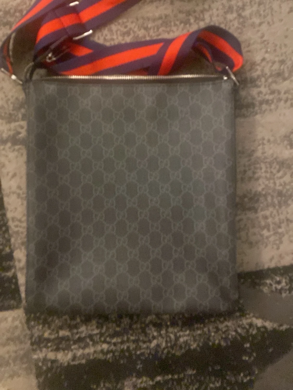 Gucci axelväska med monogram - 1