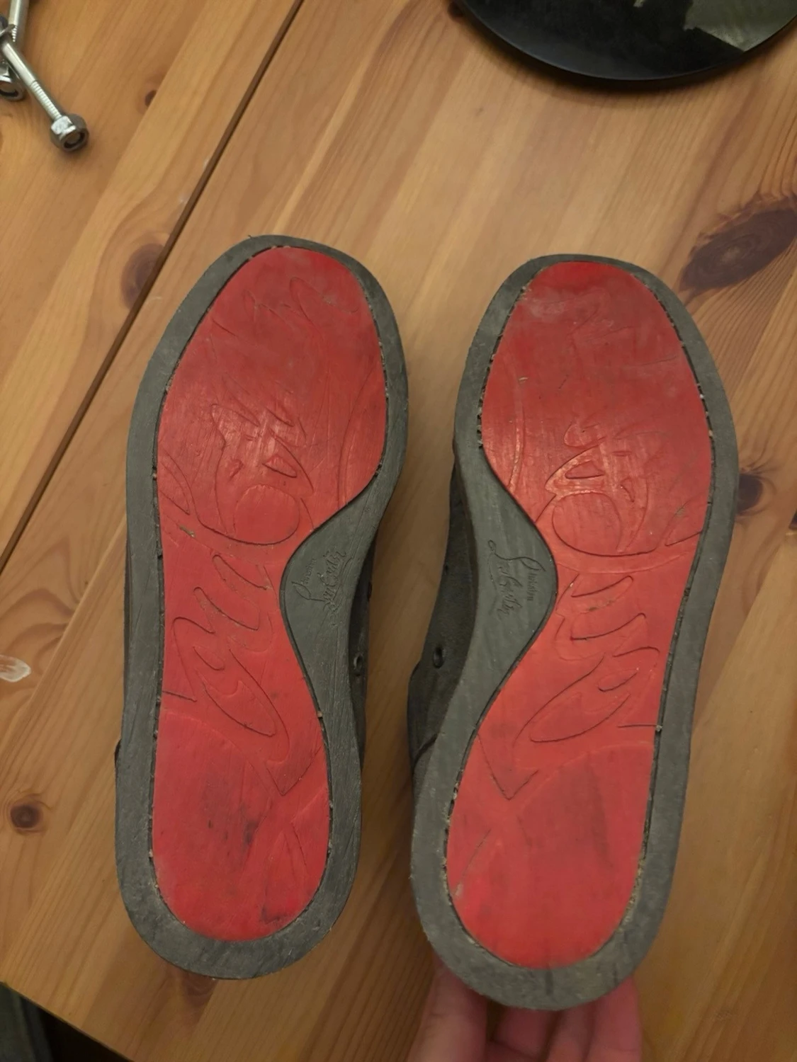  Christian Louboutin med spikar  - 1