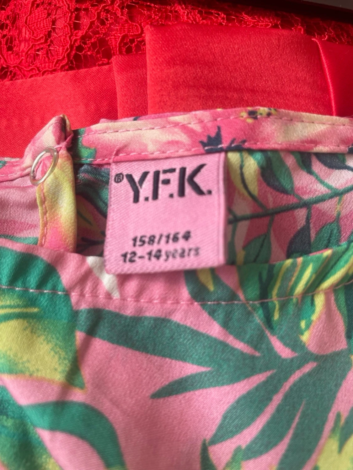 Två fina sommarklänningar - 3