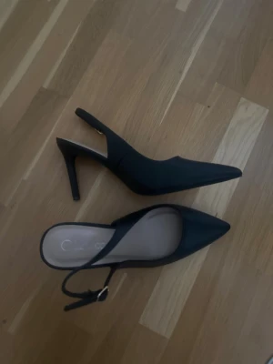 Svarta  pumps  - Snygga svarta pumps från boho helt nya aldrig använt dem!
