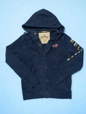 Hollister cardigan - Hollister cardigan. Ok condition. Tag says size XL but its more like size M-L. Ask!!!