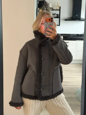 2 in 1 Jacka Object!! - Så fin 2 in 1 jacka från Object!!! Så fint skick.  