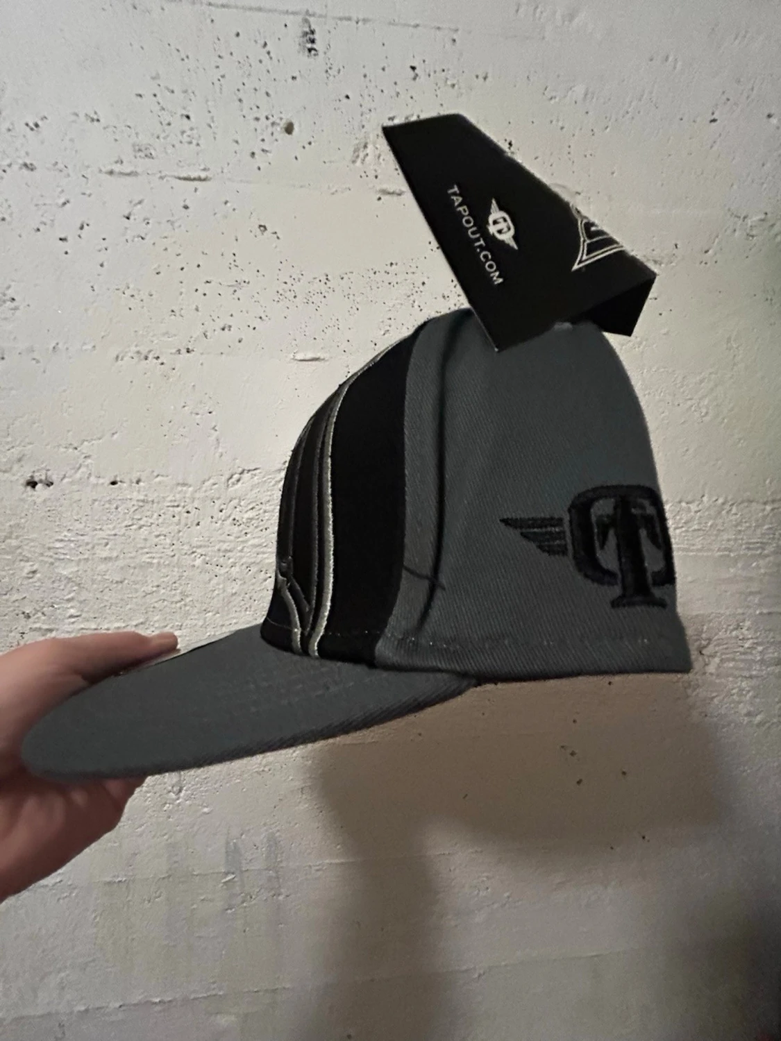 Svart och grå keps från Tapout - 4