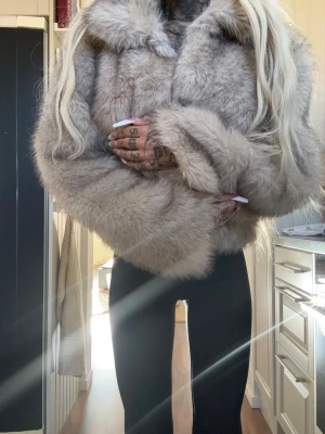 Pälsjacka  - Fusk pälsjacka 