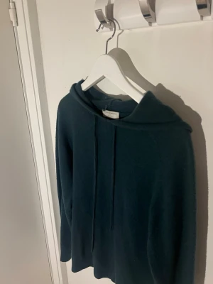 Tiger of Sweden hoodie  - Merino ull hoodie from Tiger of Sweden storlek M men passar mer S