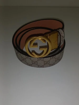 GG bälte  - En helt ny bälte och har inte använt den 💯 den har jätte bra kvalitet✅️