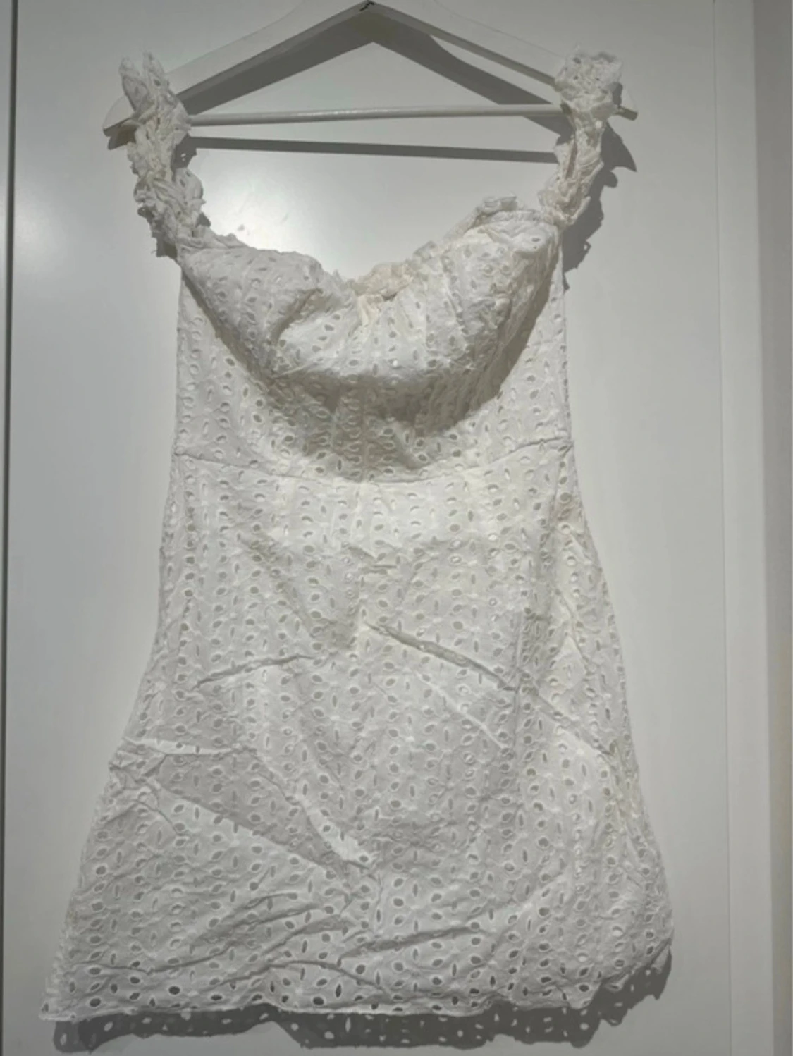 Vit kort offshoulder klänning - 1